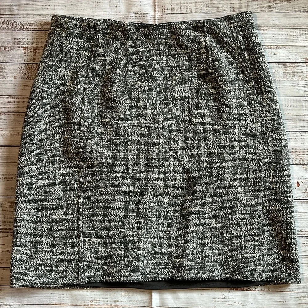 MM. Lafleur Boucle Pencil Skirt 6 - Picture 3 of 6